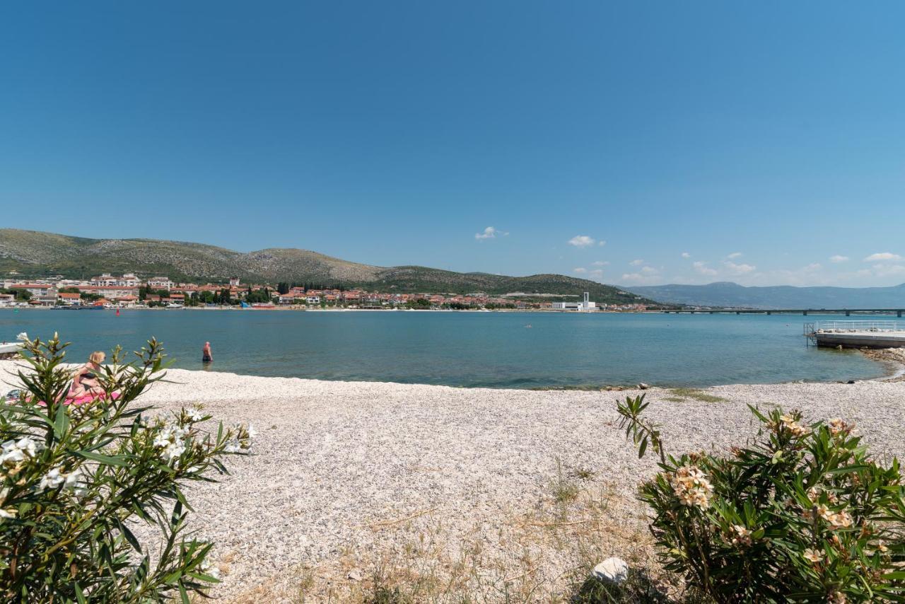 Apartment Hrabar Longo Trogir Exteriör bild